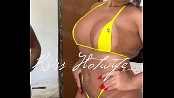 Did I Look Pretty In Yellow? / Eu Estava Bonita De Amarelo?