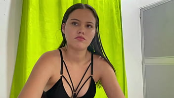 Mi Hermanastra Me Modela Sus Calzones Nuevos, Los Exhibe Muy Sexy Hasta Hacer Que Me Ponga Cachondo. - latina, sexy, homemade, squirting, party, cum-on-ass, new, big-tits, big-cock, colombia, step-sister - Video 224781