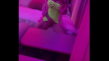 Esperando Al Primero Ksnsnsnnsks Ando Re Caliente