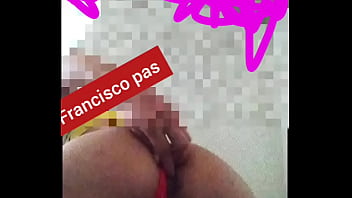 En Cuatro Meneando Mis Nalgas