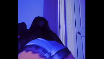 Putita Daya Moviendo El Culo