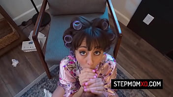 Hot Brunette Stepmom Jenna Noelle Offers Her Shaved Pussy To Her Stepson