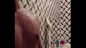 Queria Uma Mamãe Pra Bater Uma Pra Mim No Banho