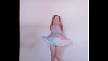 I May Be Smoll But I Can Dance ?