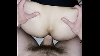 Gros Cul De Passif Se Fait Démonter Par Un Beau Gosse A Grosse Bite Et Viens Dedans - Hardim