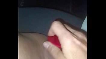 Con Mi Juguete En El Coche, Aparcada Frente Al Supermercado