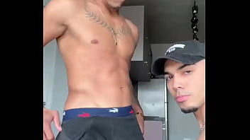 Depois Do Jogo O Atacante Do Time Me Chamou Pra Casa Dele. Só Não Sabia Que Eu Que Entraria Com Tudo - Free