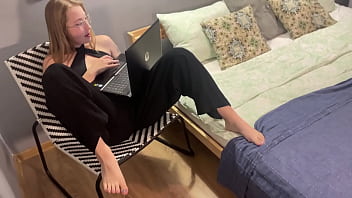 Blonde Let Her Friend Lick Her Pussy After Training