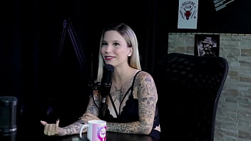 Era Assediada No Trabalho, Foi Capa Da Sexy, Os Pais Não Sabem Que Ela Faz Porn_ E Era A Puta Da Escola - Baby Fire (sheer/red)