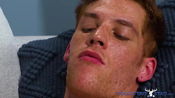 Big Dick Gay Chris White Willingly Shows The Camera His Big Dick While Jerking