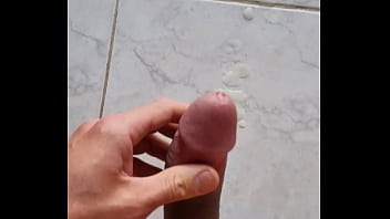 Un Poco De Leche - cumshot, cum, acabada, paja, leche - Video 197409