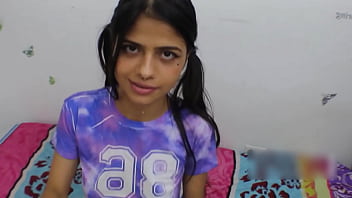 Mi Padrastro Pervertido Aprovecha Que Me Descubre Mastuabndome Para Que Le Chupe Su Asquerosa Verga Hasta Tragarme Todo Su Semen