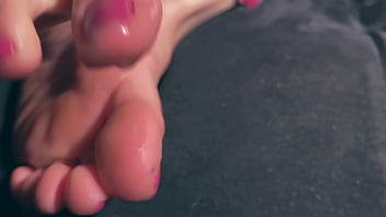 Goddess Maiah' Foot Tease