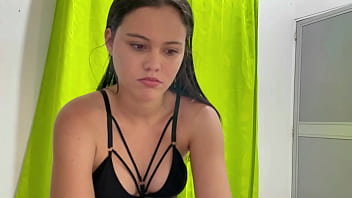 Espió A Mi Timida Hermanastra En La Ducha Y Termino Follando Su Estrecho Coño. - latina, sexy, ass, creampie, amateur, homemade, squirting, party, cum-on-ass, new, big-tits, taboo, - Video 198397