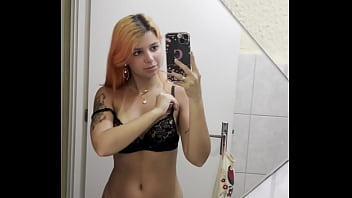 Novinha Se Exibindo - petite, piercing, flashing - Video 181367