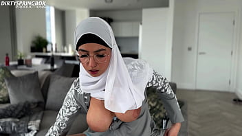 Maid Aaliyah Yasin Discovers Sex Toys