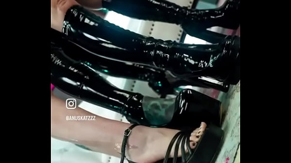 Having Fun With Missfloraberlin And Theblackmorea For Z Filmz Porn !pictures: Nzpageti