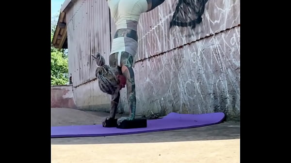 Retweet It If You Are Into Bendy Girlzzz !