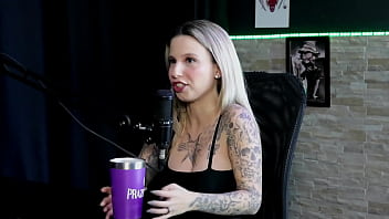 A Melhor Forma De Se Fazer As Preliminares, Alguns Homens Não Gostam De Vibradores, E Era A Puta Da Escola - Baby Fire (sheer/red)