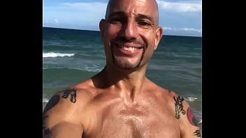 The Happy Pornstar Maxxx Loadz