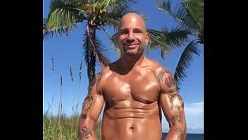 Maxxx Loadz - Pornstar, Tattoo, Posing, Muscles, Italian, Flexing, Lifeguard, Beach-body - Pornstar - 2025 - Intense - Performance - Video 173518