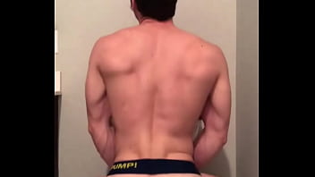 Eagerbttm Es Follado Por Un Dildo Grande