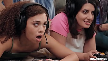 Co-op Mode Fuck For Gamer Girls / Reality Kings