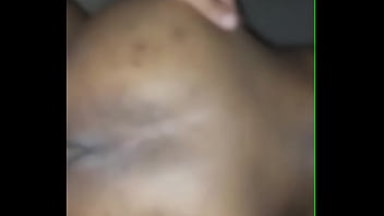 Evelin Dando De Quatro