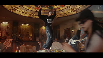 6 Meninos Mandando Um Passinho Bombástico