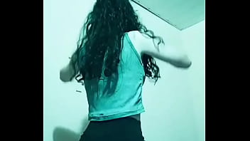 Bailando Un Poquito Para Ustedes