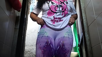 Video Casero De Mi Madrastra Meando Sin Darse Cuenta