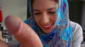 Muslim Cleaning Lady Caught Me Masturbating And Let Me Fuck Her Hard