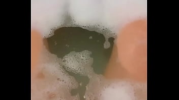 Buenas Noches ? Una Bañera Calentita Siempre Apetece Mmm