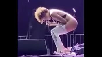 Squirt, Argenta, Cantante - Squirting - 2025 - Wild - Show - Video 162680