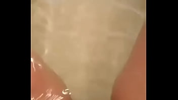 Mi Esposa En El Jacuzzi Con Su Amante