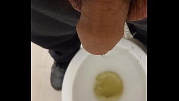 Marcelo Maecello - Piss, Meada, Mijo, Mijando, Mijar, Quentinho, Mijei, Da-fonte, Peludo-pentelhudo - Unknown - 2025 - Passionate - Show - Video 156279