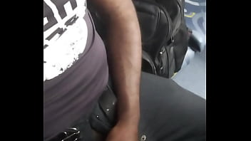 Batendo Uma Dentro Do _nibus Cheio De Tesão