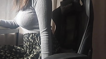 お勉強中にあそこが熱くなってきたので、我慢できずに気持ちいいことしちゃう巨乳女子