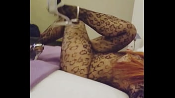 Me Exhibiré En Los Alrededores Del Hotel En Malla