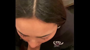 Grabando A Mi Novia Mientras Me Lo Chupa