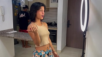 Sobrina Tiktoker Termina Clavada Y Chupando Verga Despues De Pedir Ayuda Con Sus Videos