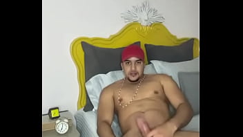 Fiquei Sozinho Em Casa E Aproveitei Pra Bater Aquele Punhetão