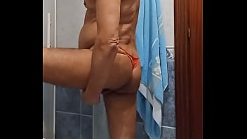 Lo Mejor Despues Del Sol..a Refrescarse En La Ducha__