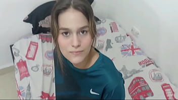 Encuentro A Mi Hermanastra Con Mi Ropa Interior, Se La Quite Y Le Follo El Coño Historia Completa