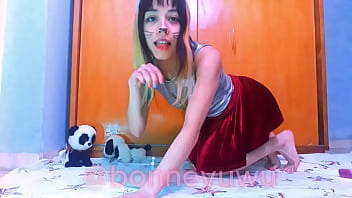 Bonneyuwu - 10:01 Gatita Tomando Leche