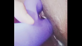 Probando Un Nuevo Juguetito Que Me Hace Venir A Chorros