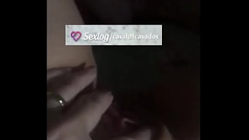 Esposa Mostrando A Xoxota Para Um Futuro Comedor