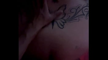 Pongo De A Perrito A Rica Tatuada