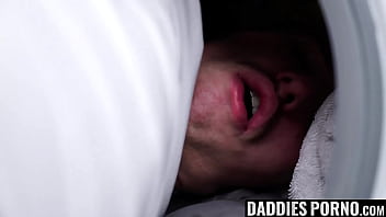 Daddiesporno.com - Manuel Skye _ Ryan Jacobs - Twink Gets Stuck In A Washing Machine And Gets An Ass Fuck
