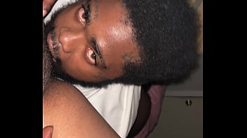 Eating Dike Pussy Off The Bone